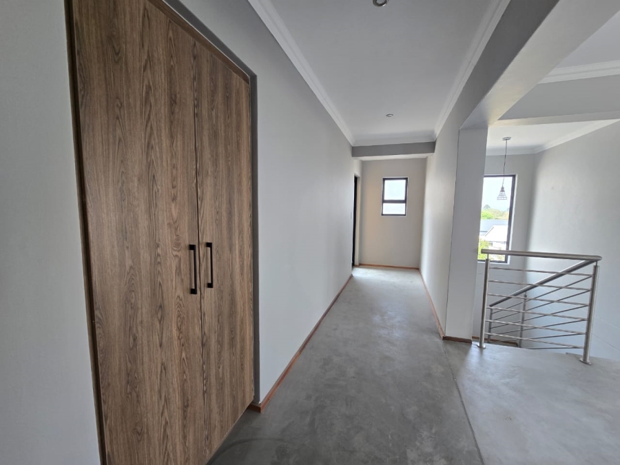 3 Bedroom Property for Sale in Magalies Golf Estate North West